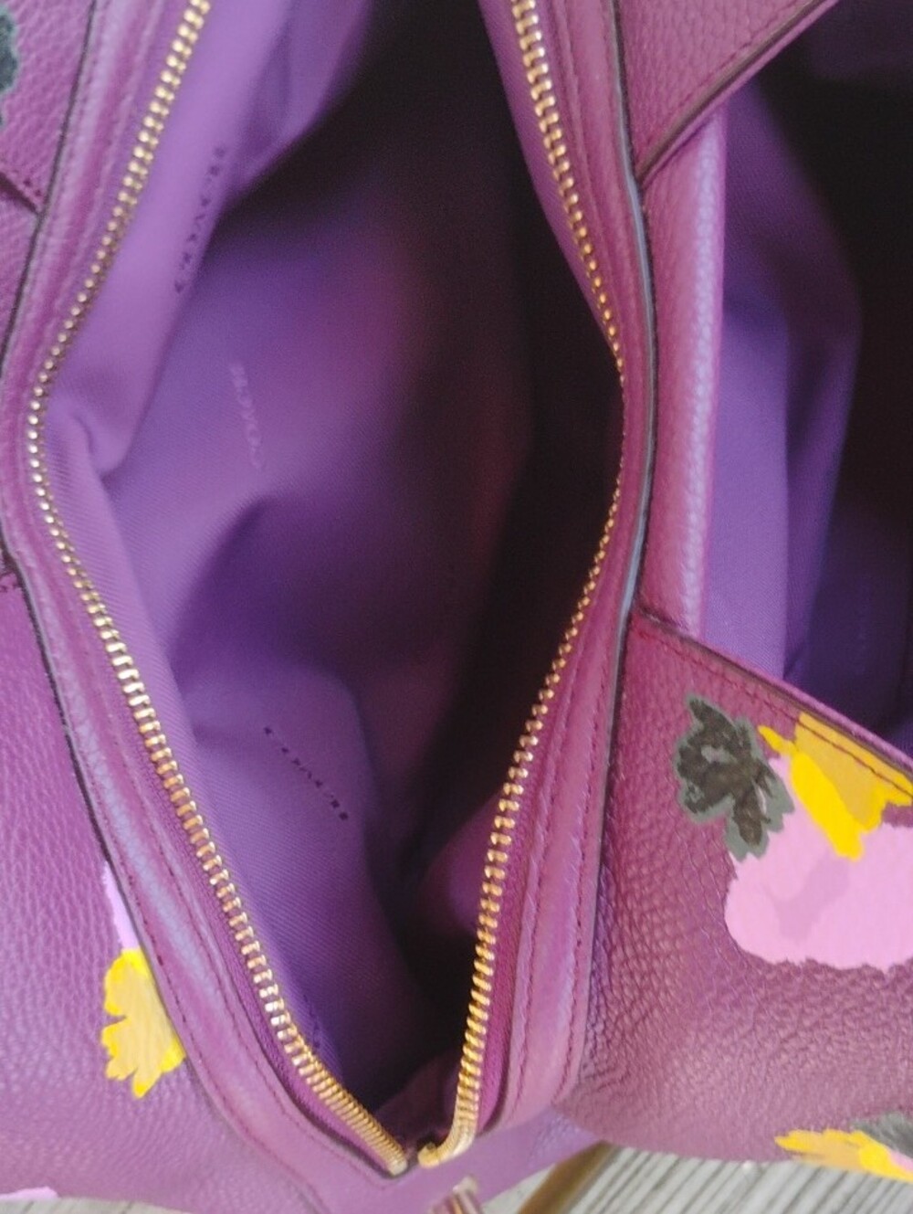 Coach Plum Floral Pebbled Leather Shoulder Bag 3 Comparr. Twist Lock Zip Closure - Picture 12 of 13